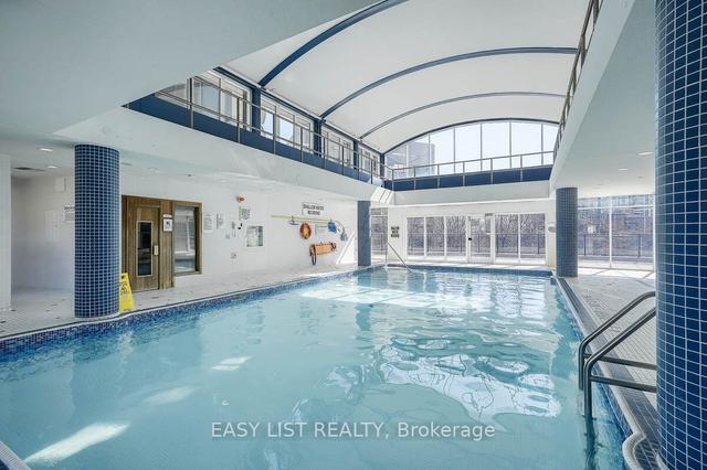 910 - 33 Sheppard Ave, Condo with 2 bedrooms, 2 bathrooms and 1 parking in Toronto ON | Image 18