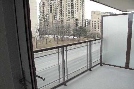 408 - 27 Rean Dr, Condo with 2 bedrooms, 1 bathrooms and 1 parking in Toronto ON | Image 5