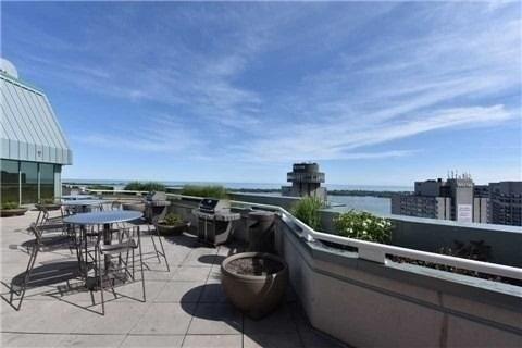 2506 - 10 Yonge St, Condo with 1 bedrooms, 1 bathrooms and 1 parking in Toronto ON | Image 2