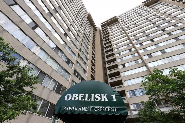 702 - 3590 Kaneff Cres, Condo with 2 bedrooms, 2 bathrooms and 2 parking in Mississauga ON | Image 12