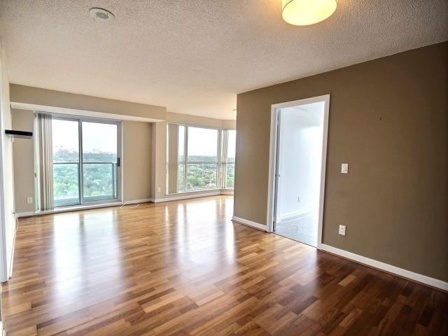 2805 - 8 Park Rd, Condo with 2 bedrooms, 2 bathrooms and 1 parking in Toronto ON | Image 4