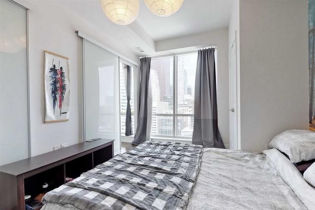 2007 - 8 The Esplanade Ave, Condo with 1 bedrooms, 1 bathrooms and 0 parking in Toronto ON | Image 2