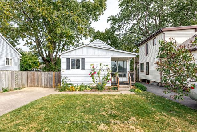 12 David St, House detached with 3 bedrooms, 1 bathrooms and 3 parking in St. Catharines ON | Image 20