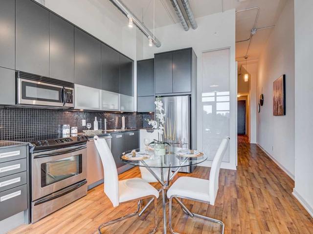 340 - 380 Macpherson Ave, Condo with 2 bedrooms, 1 bathrooms and 1 parking in Toronto ON | Image 23