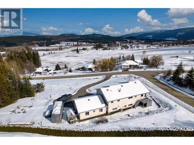 2190 Country Woods Road, House detached with 4 bedrooms, 3 bathrooms and 3 parking in Columbia Shuswap C BC | Image 75