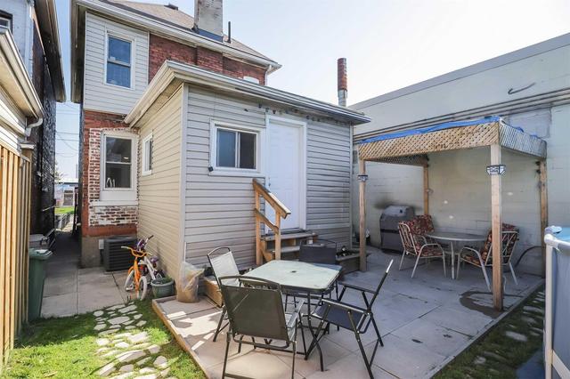 12 Lloyd St, House detached with 3 bedrooms, 2 bathrooms and 1 parking in Hamilton ON | Image 16