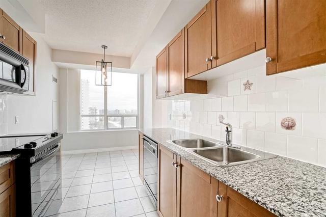 1005 - 1359 Rathburn Rd E, Condo with 2 bedrooms, 2 bathrooms and 1 parking in Mississauga ON | Image 5