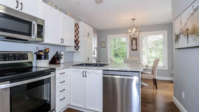 26 Irwin Dr, House detached with 3 bedrooms, 3 bathrooms and 6 parking in Barrie ON | Image 10