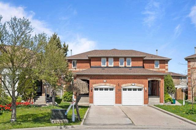 24 Thurso Clse, House semidetached with 3 bedrooms, 2 bathrooms and 3 parking in Vaughan ON | Card Image
