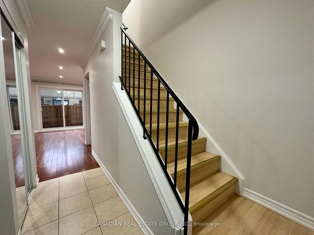 25 - 105 Hansen Rd N, Townhouse with 3 bedrooms, 2 bathrooms and 1 parking in Brampton ON | Image 10