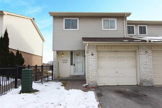 86 - 611 Galahad Dr, Townhouse with 4 bedrooms, 2 bathrooms and 1 parking in Oshawa ON | Image 1