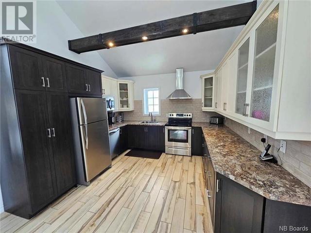 1066 Sycamore, House detached with 4 bedrooms, 2 bathrooms and null parking in Bathurst NB | Image 23