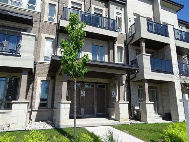 06 - 9621 Jane St, Townhouse with 2 bedrooms, 2 bathrooms and 1 parking in Vaughan ON | Image 1