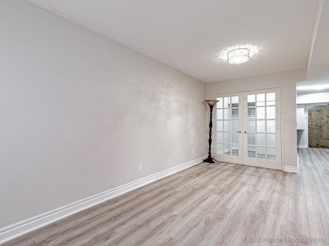 221 - 60 Fairfax Cres, Condo with 2 bedrooms, 1 bathrooms and 1 parking in Toronto ON | Image 22