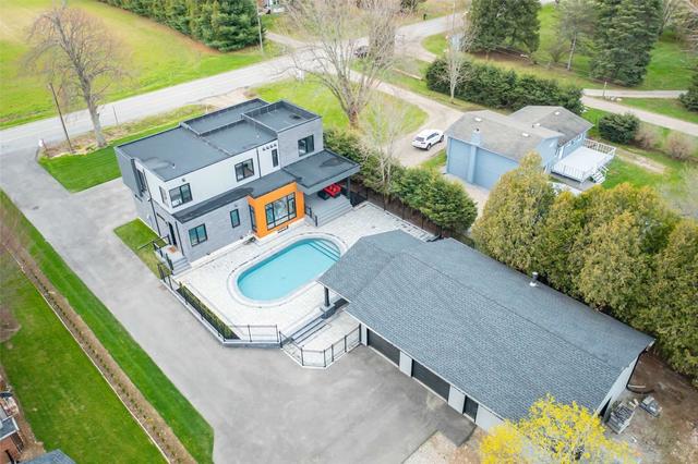 381 7th Concession Rd E, House detached with 3 bedrooms, 5 bathrooms and 12 parking in Hamilton ON | Image 28