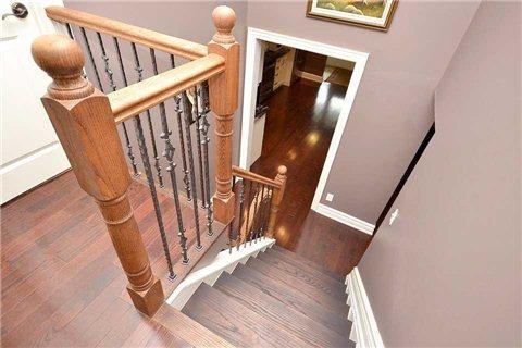 2374 Padstow Cres, House semidetached with 4 bedrooms, 2 bathrooms and 5 parking in Mississauga ON | Image 14