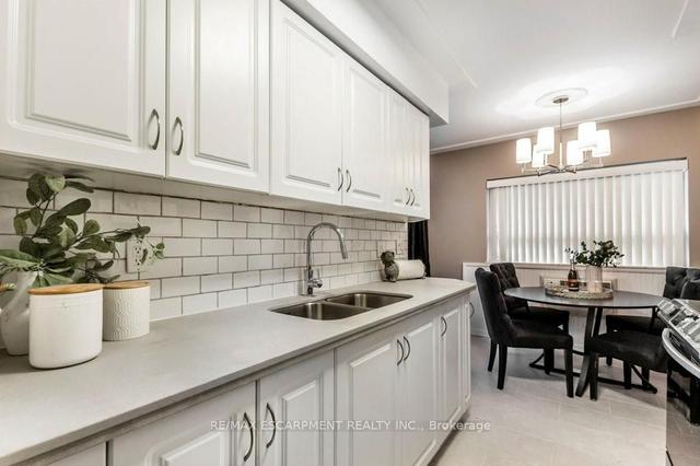 411 - 11 Woodman Dr S, Condo with 1 bedrooms, 1 bathrooms and 1 parking in Hamilton ON | Image 5