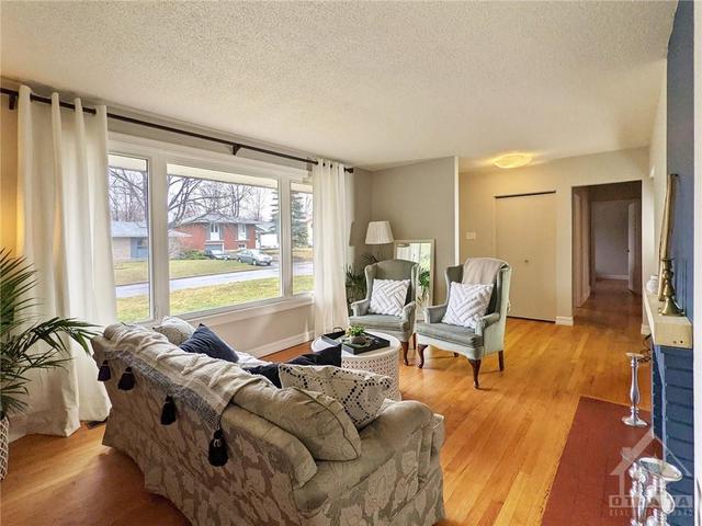 1222 Stanton Road, House detached with 3 bedrooms, 1 bathrooms and 3 parking in Ottawa ON | Image 7