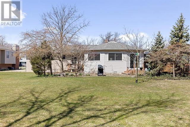 332 Laird Avenue, House detached with 3 bedrooms, 2 bathrooms and null parking in Essex ON | Image 25