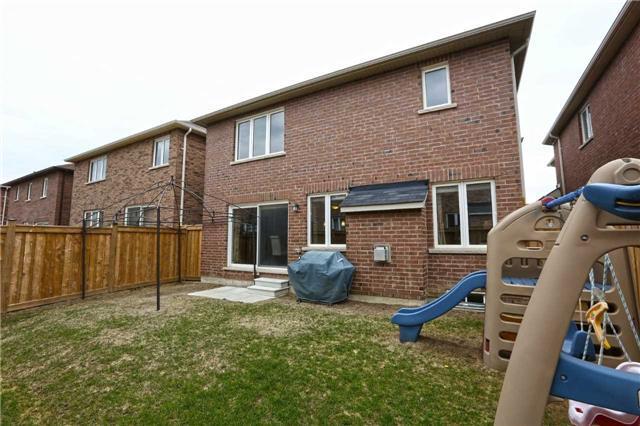 35 Miracle Tr, House detached with 4 bedrooms, 3 bathrooms and 2 parking in Brampton ON | Image 20