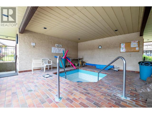 80 - 2200 Gordon Drive, House attached with 3 bedrooms, 3 bathrooms and 1 parking in Kelowna BC | Image 52