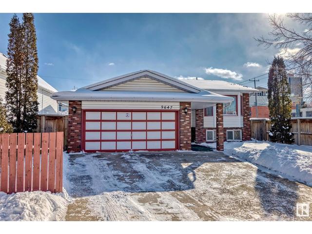 9647 106a Av Nw, House detached with 6 bedrooms, 3 bathrooms and 4 parking in Edmonton AB | Image 3