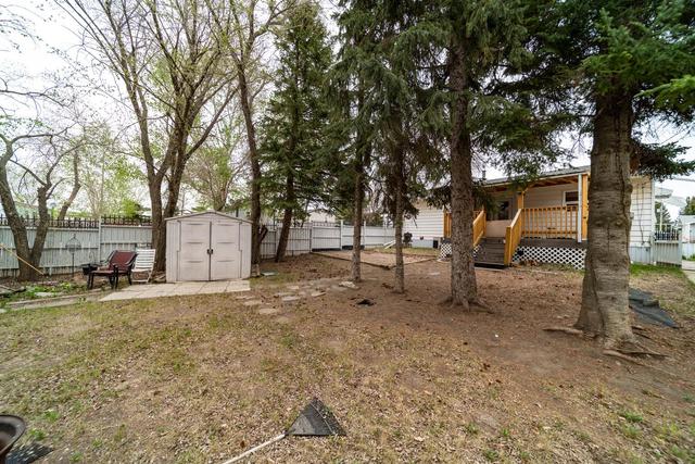 5530 49 Street, House detached with 3 bedrooms, 2 bathrooms and 3 parking in Provost AB | Image 21