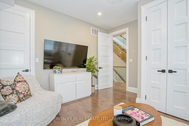 323 Brock Ave, House semidetached with 4 bedrooms, 4 bathrooms and 0 parking in Toronto ON | Image 19