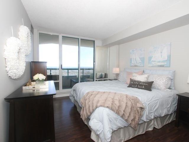 Lph6 - 550 Webb Dr, Condo with 2 bedrooms, 1 bathrooms and 1 parking in Mississauga ON | Image 8