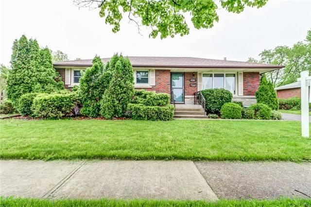 136 Glen Morris Dr, House detached with 3 bedrooms, 2 bathrooms and 1 parking in St. Catharines ON | Image 1
