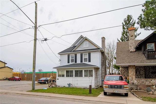 5835 Highland Ave, House detached with 4 bedrooms, 2 bathrooms and 2 parking in Niagara Falls ON | Image 12