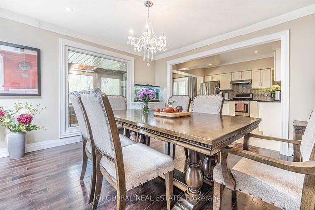 280 Stouffville Rd, House detached with 4 bedrooms, 3 bathrooms and 10 parking in Richmond Hill ON | Image 2