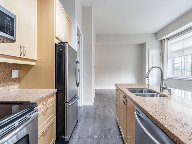 102 - 1111 Avenue Rd, Condo with 2 bedrooms, 2 bathrooms and 1 parking in Toronto ON | Image 14