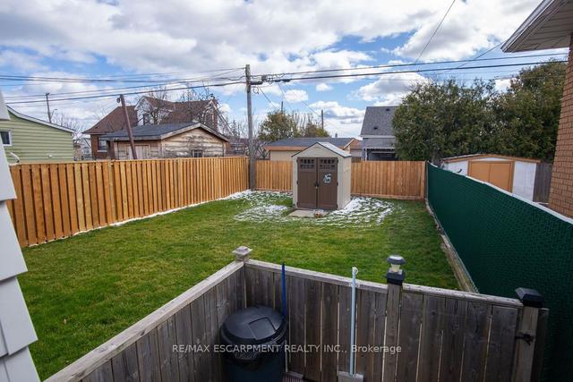 11 Delena Ave S, House detached with 3 bedrooms, 1 bathrooms and 1 parking in Hamilton ON | Image 16