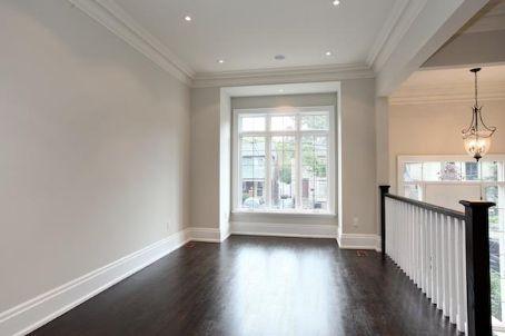 205 Roslin Ave, House detached with 4 bedrooms, 4 bathrooms and 1 parking in Toronto ON | Image 2