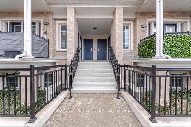e-14 - 26 Bruce St, Townhouse with 2 bedrooms, 2 bathrooms and 2 parking in Vaughan ON | Image 1