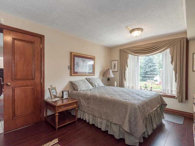 12 Mcarthur Hts, House detached with 4 bedrooms, 5 bathrooms and 4 parking in Brampton ON | Image 17
