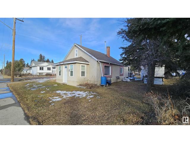 5039 50 St, House detached with 3 bedrooms, 1 bathrooms and null parking in Warburg AB | Image 10