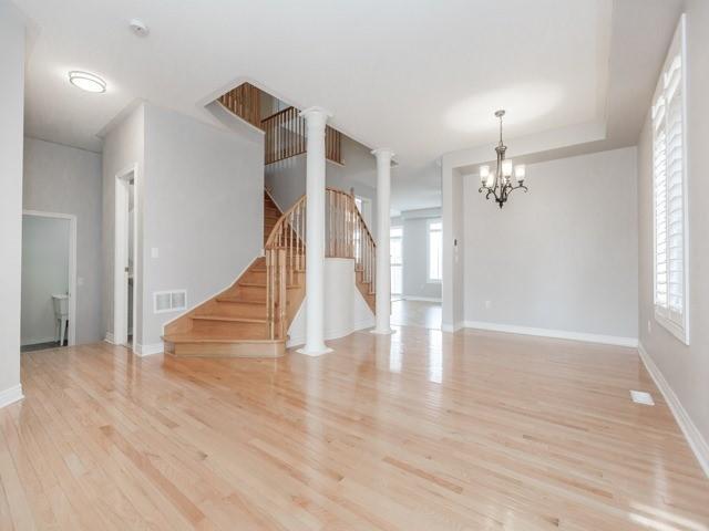3281 Weatherford Rd, House detached with 4 bedrooms, 4 bathrooms and 4 parking in Mississauga ON | Image 3