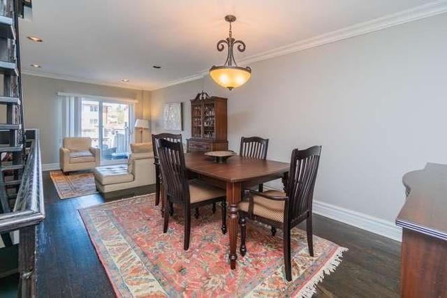 59 Birchbank Lane, Townhouse with 3 bedrooms, 3 bathrooms and 2 parking in Toronto ON | Image 3
