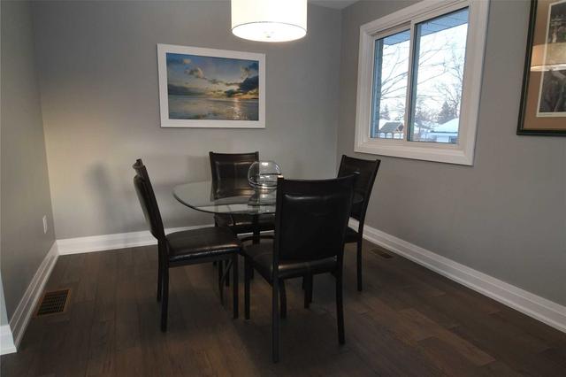 57 Varden Cres, House detached with 3 bedrooms, 2 bathrooms and 3 parking in Barrie ON | Image 14