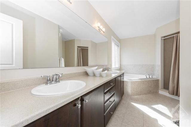 3718 Riverbreeze Street, House detached with 3 bedrooms, 3 bathrooms and 4 parking in Ottawa ON | Image 21