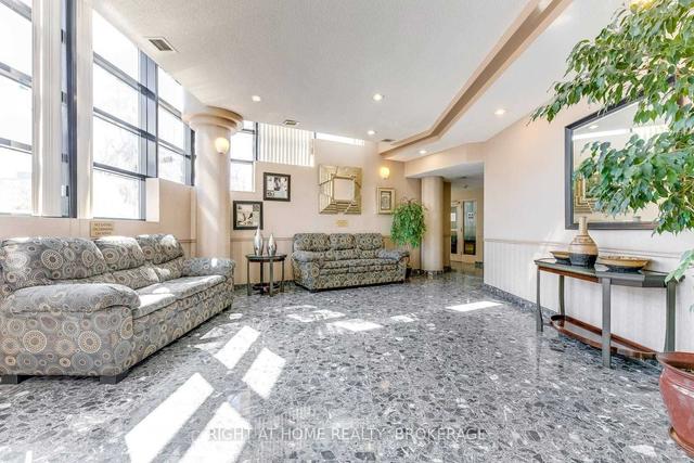 2101 - 25 Trailwood Dr, Condo with 2 bedrooms, 2 bathrooms and 1 parking in Mississauga ON | Image 11