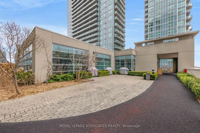 1201 - 185 Legion Rd N, Condo with 1 bedrooms, 1 bathrooms and 1 parking in Toronto ON | Image 14