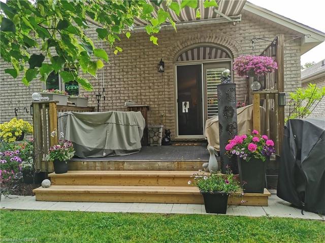 7 - 54 Glenwood Drive, House detached with 3 bedrooms, 2 bathrooms and 2 parking in Brantford ON | Image 35
