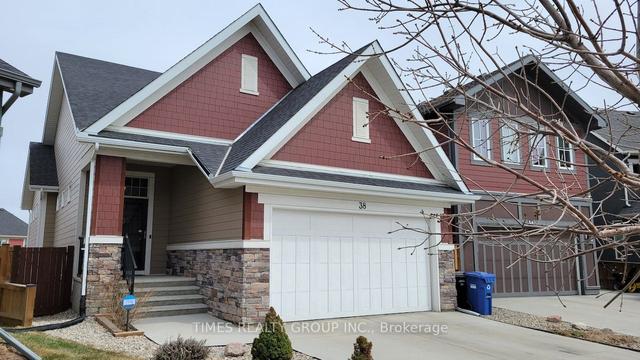 38 Mahogany Pass Se, House detached with 2 bedrooms, 3 bathrooms and 6 parking in Calgary AB | Image 23