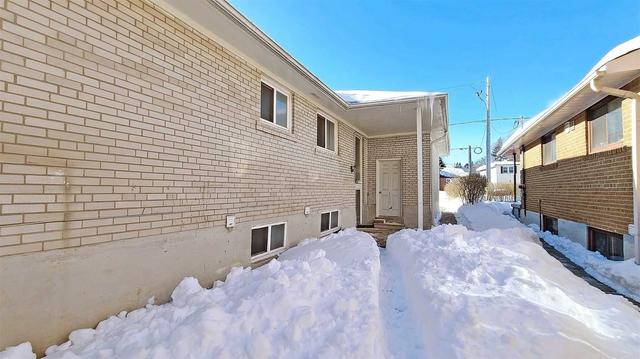 17 Baroness Cres, House detached with 3 bedrooms, 3 bathrooms and 4 parking in Toronto ON | Image 18