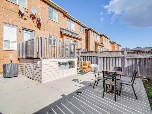 46 Keystar Crt, House attached with 3 bedrooms, 3 bathrooms and 5 parking in Vaughan ON | Image 13