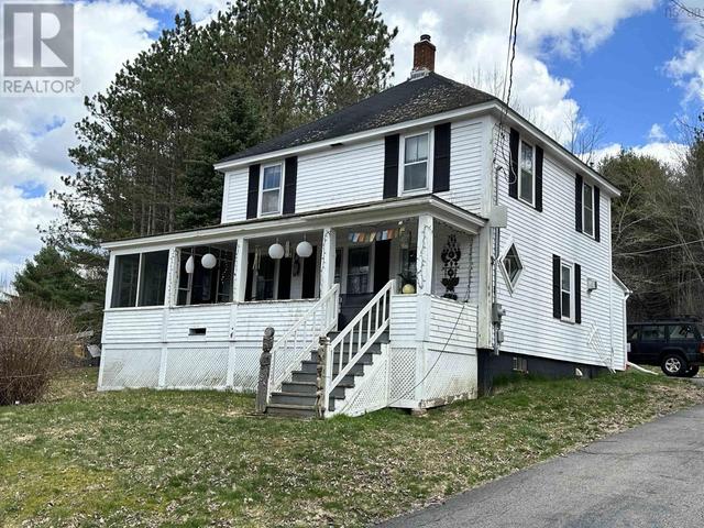 6881 Highway 208, House detached with 3 bedrooms, 2 bathrooms and null parking in Queens NS | Image 28