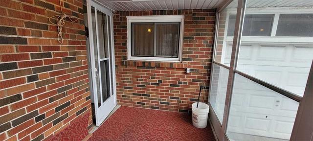 596 Burnhamthorpe Rd, House detached with 3 bedrooms, 1 bathrooms and 2 parking in Toronto ON | Image 16